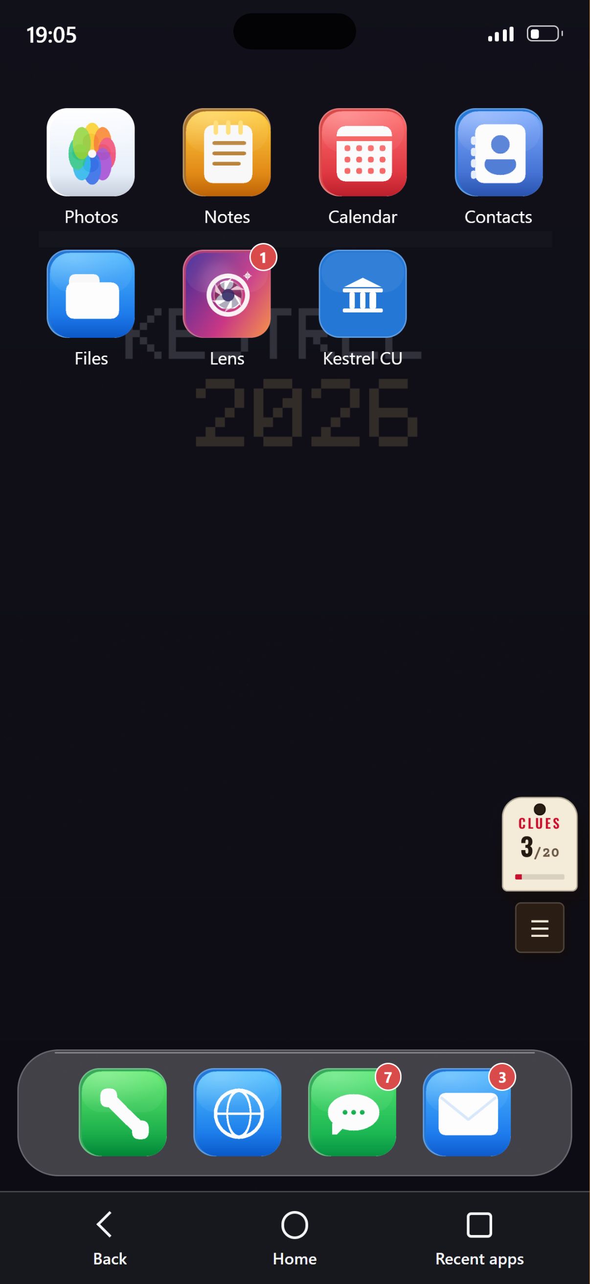 A fictional phone full of clues in Divactive